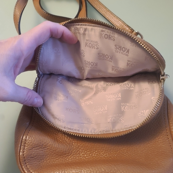 Michael Kors Women's Pebbled Leather Crossbody Bag in Tan - Picture 3 of 6